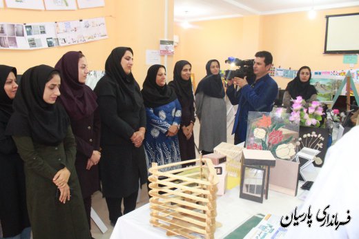 افتتاح نمایشگاه دستاوردهای دانش آموزان هنرستان حضرت صدیقه طاهره (س) توسط دکتر میرزاد فرماندار پارسیان