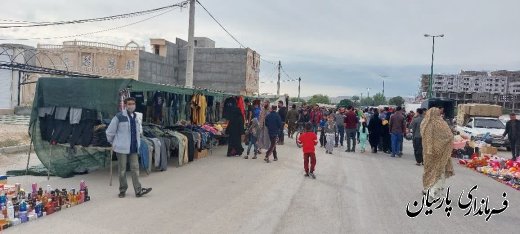 بازديد سرزده فرماندار شهرستان پارسيان از جمعه بازار شهر پارسيان